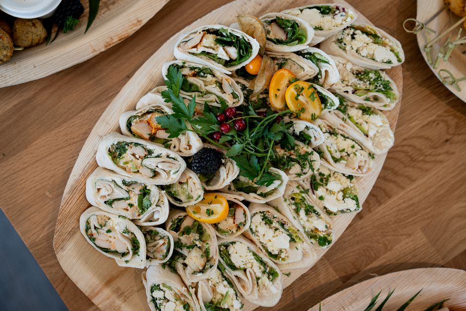 Wraps au poulet et crudités : déjeuner prêt en 10 minutes